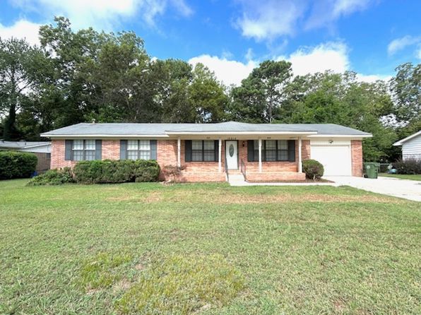 10014 Louis Dr SE