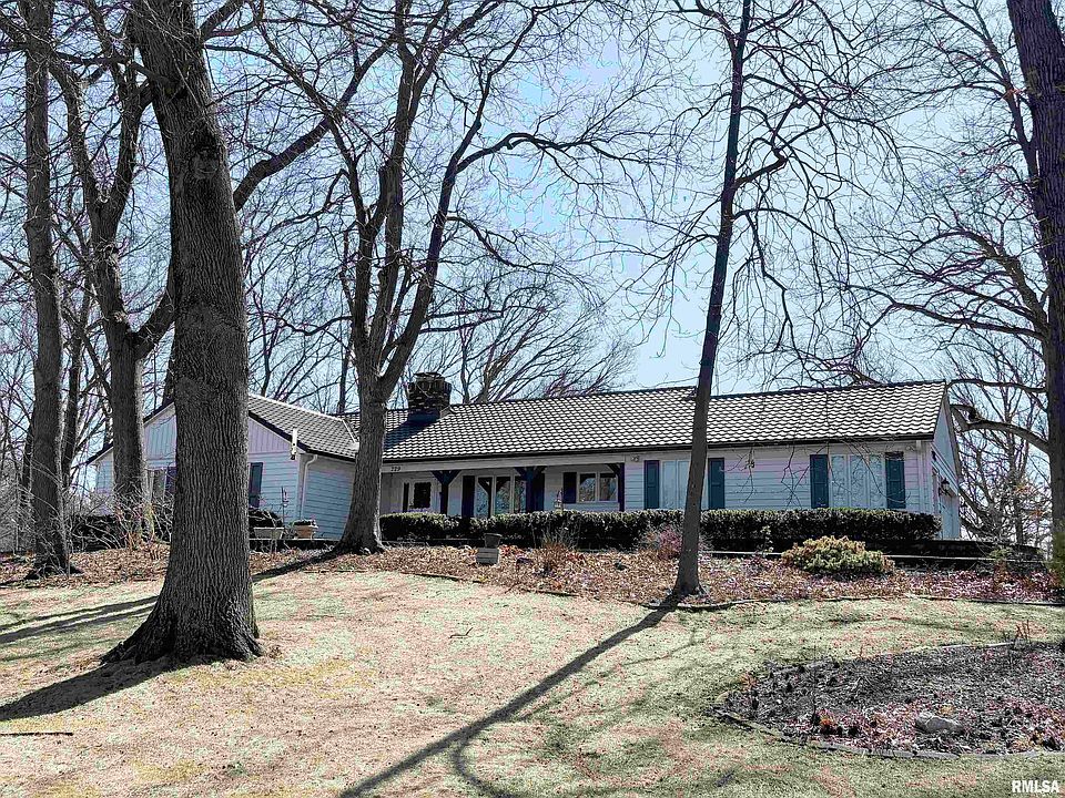 1st image of 229 E Far Hills Dr