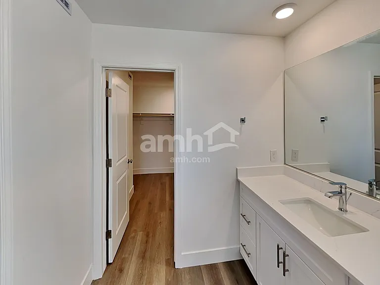 5865 Iron Islands St — Photo 10