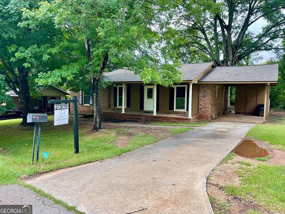 1st image of 205 Lovelace Way