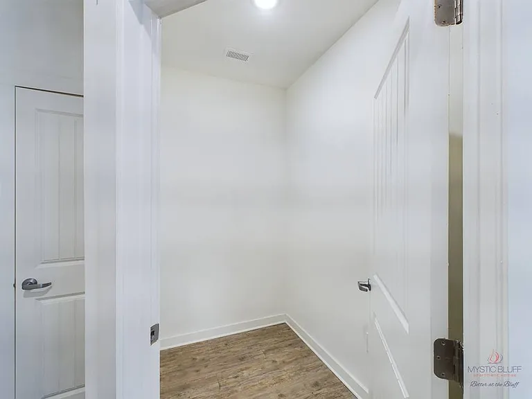 305 Mohegan Ave #8310 — Photo 16