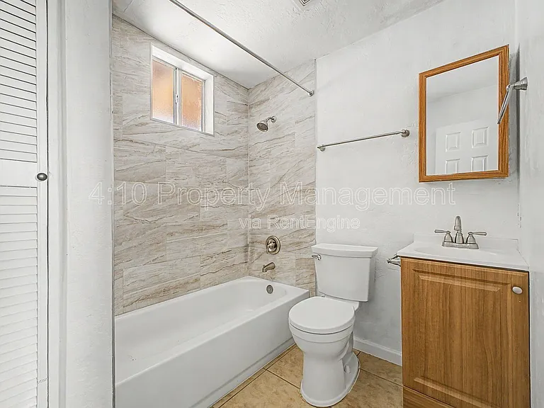 1117 N 13th St #2 — Photo 21