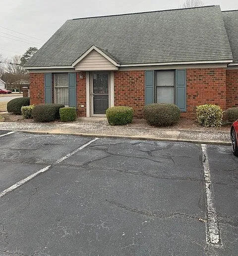 607 Main St #1
