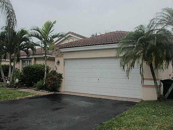 5th image of 1473 NW 129th Ter