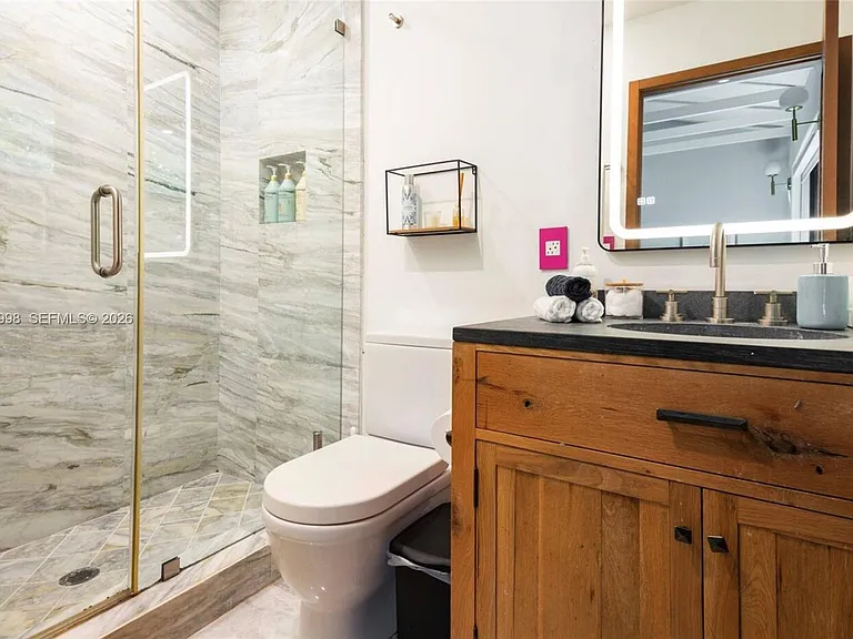 524 Oleander Dr — Photo 30