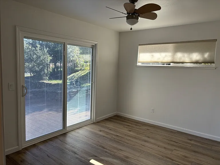 1776 Meda Ave — Photo 17