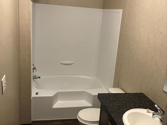 4th image of 2512 May St
