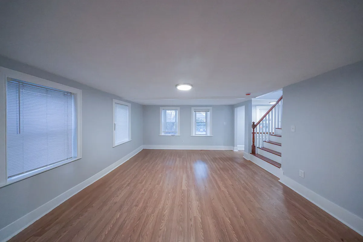 Building Photo - 117 South St #2