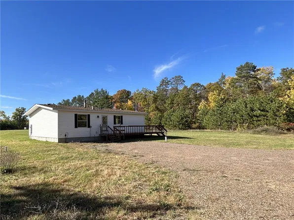 6073 W Spooner Lake Road, Spooner, WI 54801