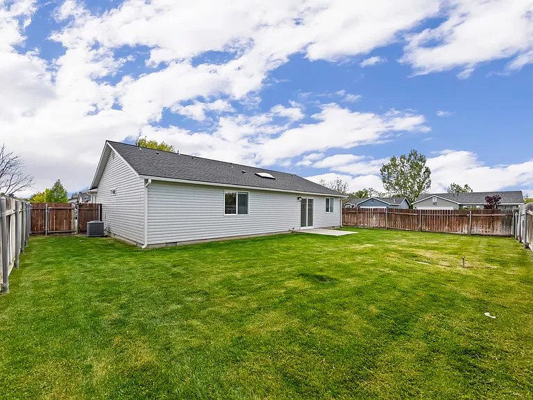 3304 E Sir Patrick Ct — Photo 19