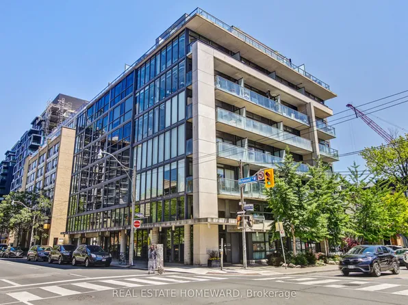 533 Richmond St W #704, Toronto, ON M5V 3Y1
