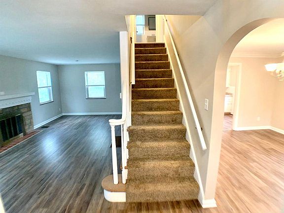 3rd image of 3055 Coral Park Dr