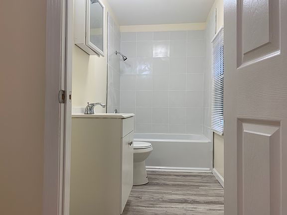 3rd image of 96 Hill St #6