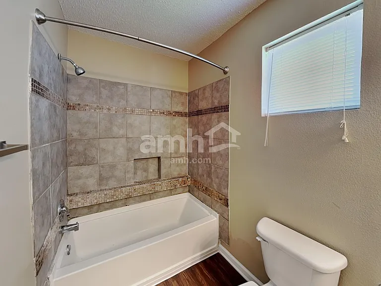 9892 Cedarstone Ln — Photo 10