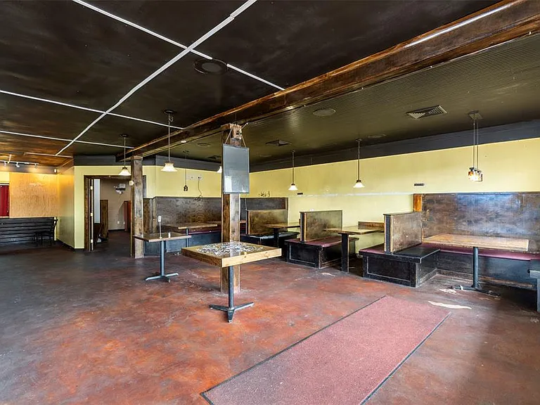 327 S Green Ave — Photo 13