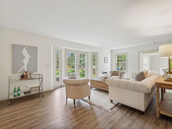 5415 Interlachen Blvd, Edina, MN 55436