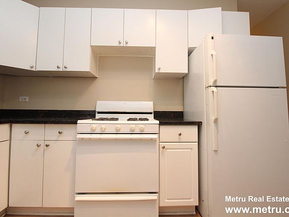 3rd image of 2803 N Kedzie Ave #3