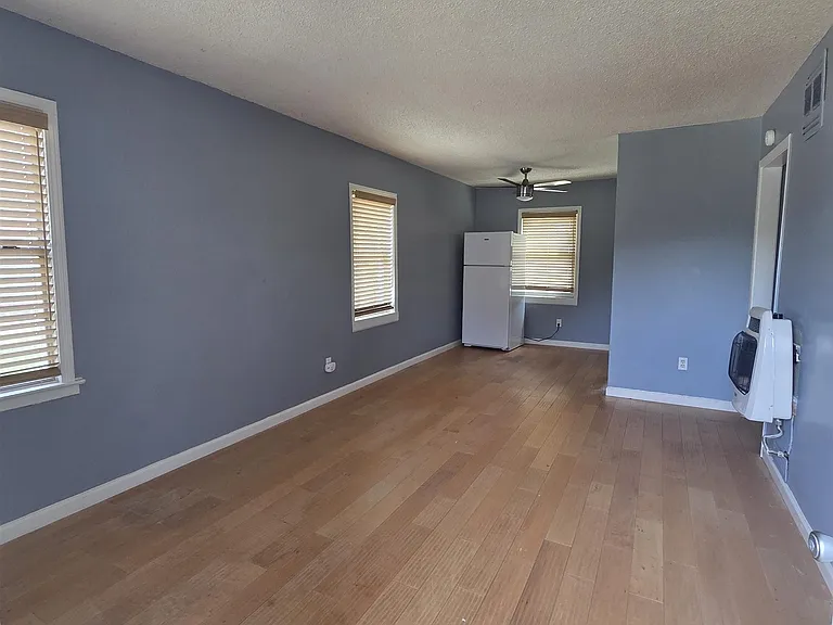 3166 Winslow Rd — Photo 4