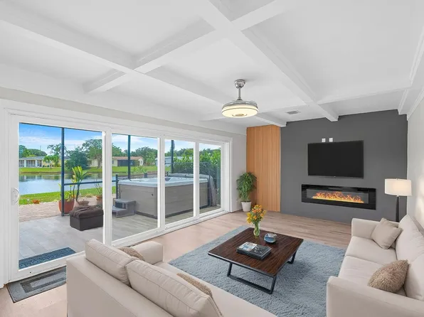 14624 Country Side Lane, Delray Beach, FL 33484