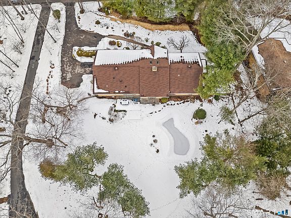 2nd image of 37 Quarry Road