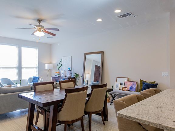 Open floor plan, great for entertaining