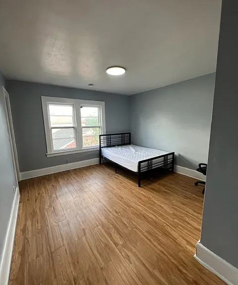 1112 E Colvin St #1 — Photo 9