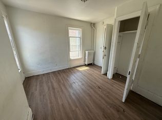 828 S 19th St #4, Milwaukee, WI 53204
