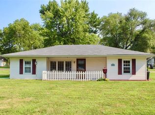 419 W Harrison St, Millstadt, IL