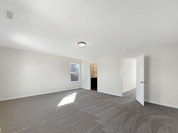5th image of 2350 Bridlewood Dr