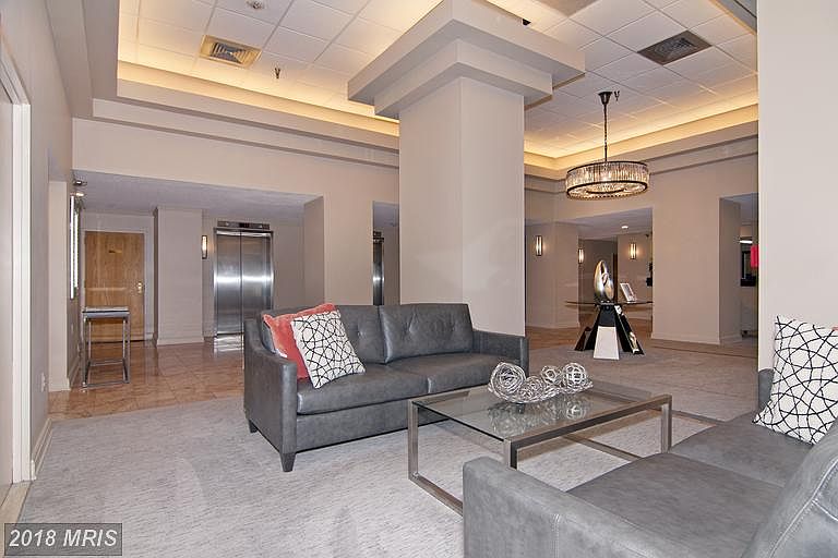 2nd image of 1808 Old Meadow Rd APT 813