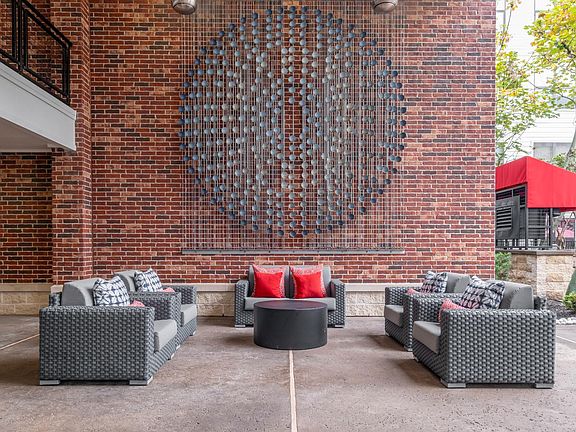 3rd image of 3990 Washington Ave #22427