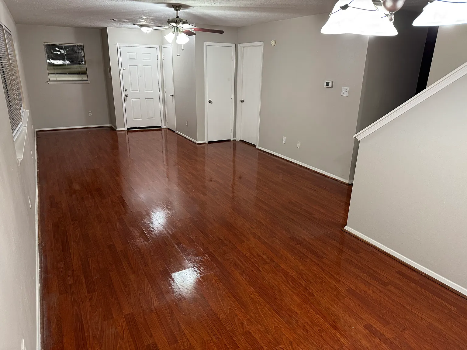 3 bed, 2.5 bath, 1247 sqft, $1,750 — Photo 3