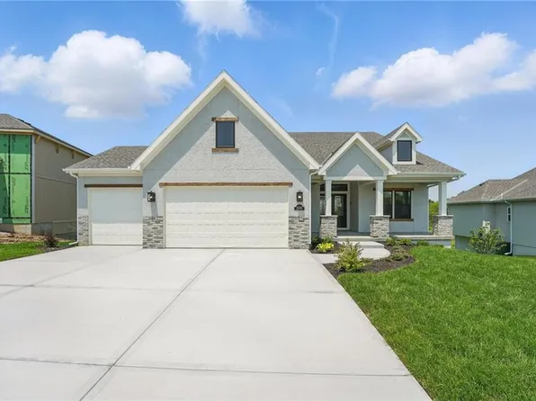 1518 NW 106th Ter, Kansas City, MO 64155