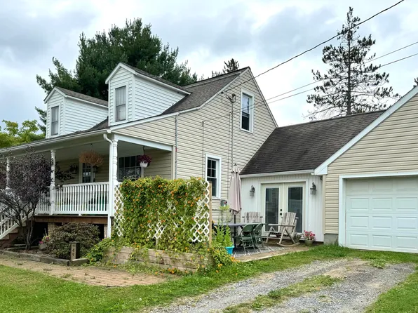 49 1st St, Grampian, PA 16838