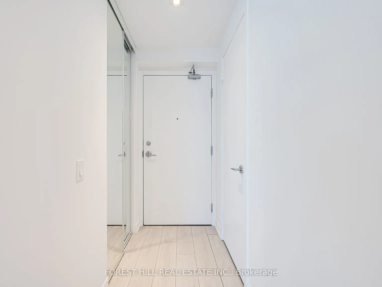 5 Buttermill Ave — Photo 2