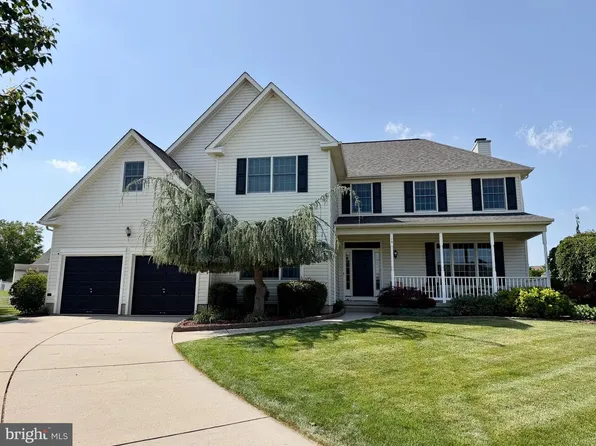 13 Cobblestone Ct, Columbus, NJ 08022