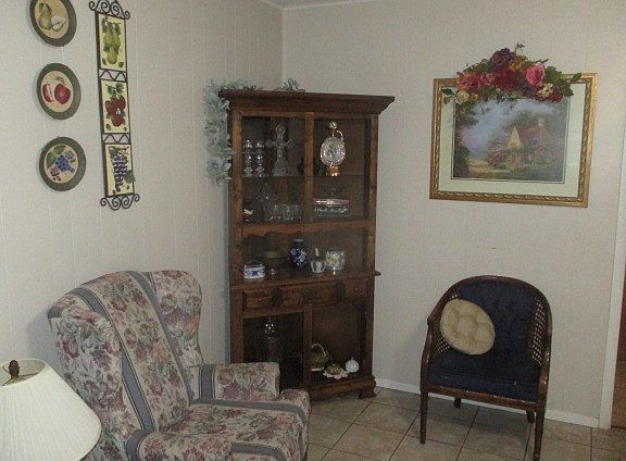 4th image of 2717 Eunice Dr