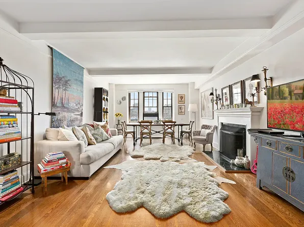 45 Christopher Street image 1 of 6