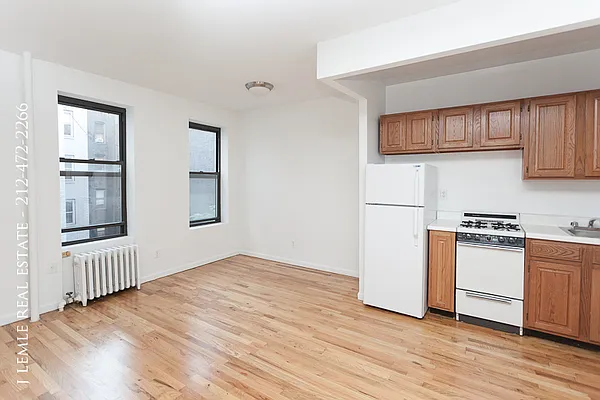 Rented by J. Lemle Real Estate | media 29