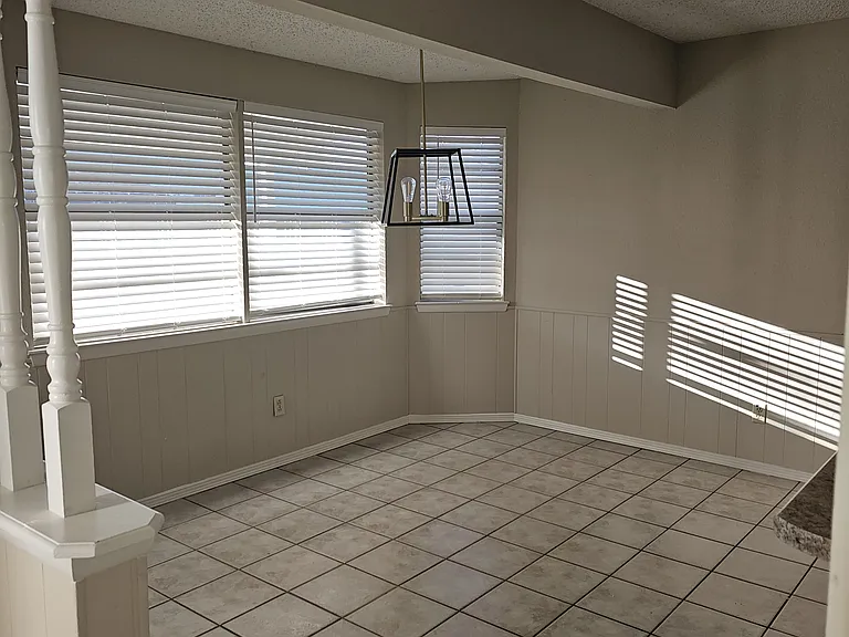 11265 Ivanhoe Dr — Photo 8