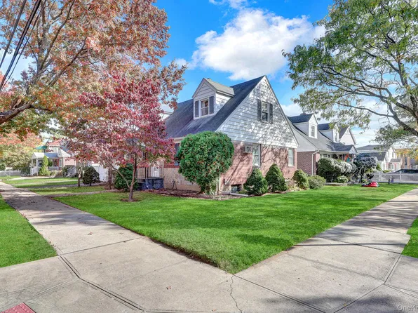 26204 83rd Avenue, Glen Oaks, NY 11004