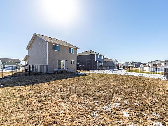 5th image of 5820 Deb Dr W