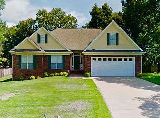 1016 Golf Course Dr, Searcy, AR 72143