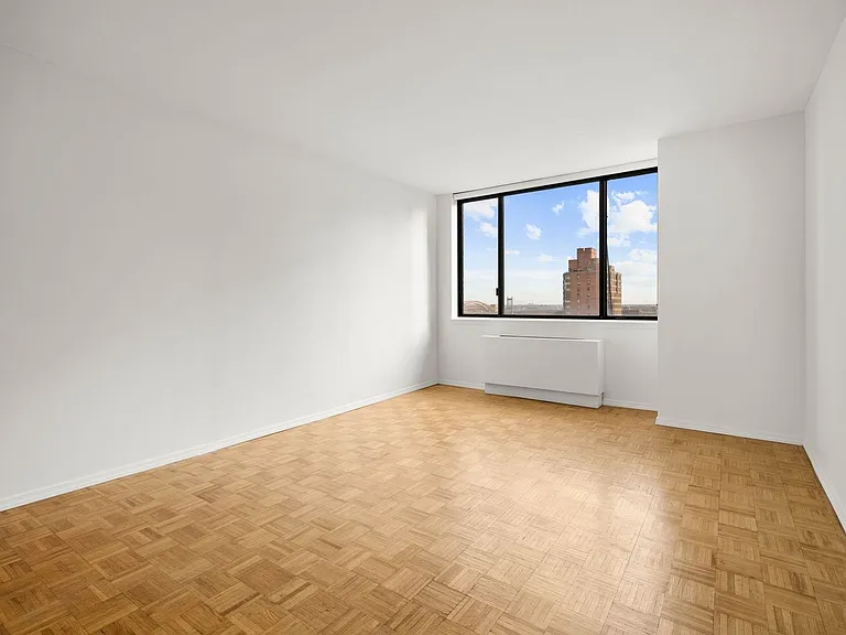 245 E 93rd St #24J — Photo 5