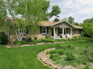 2965 Meadowland St, Uniontown, OH