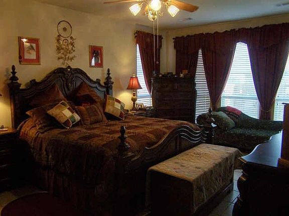3rd image of 3824 Grantsville Dr