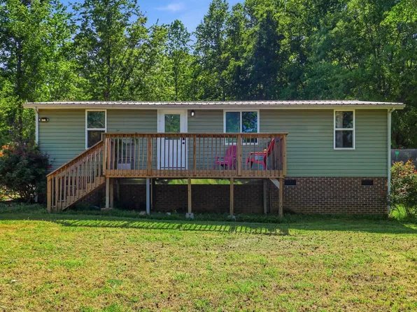 367 Country Estates Rd, Fountain Inn, SC 29644