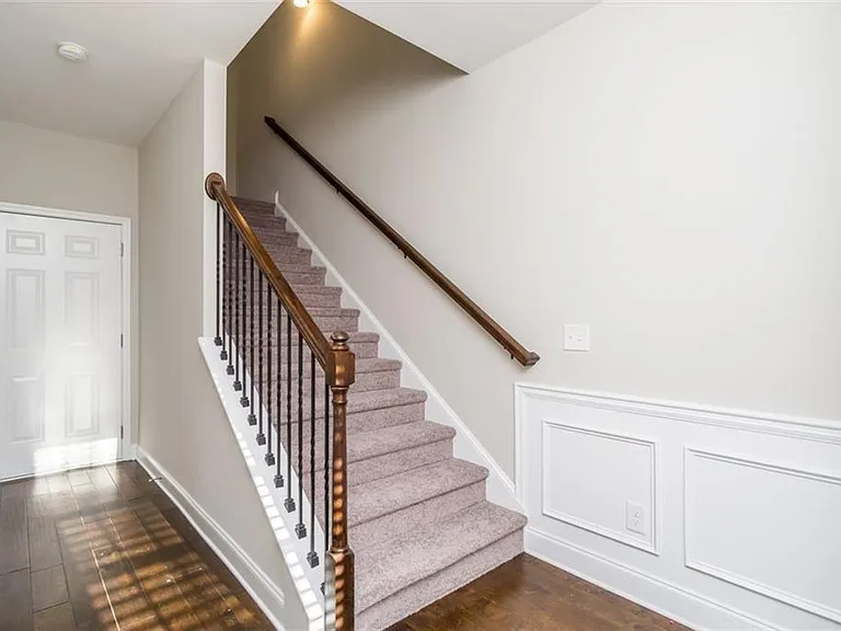 2256 Tenor Ln — Photo 3
