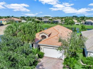 2084 Grey Falcon Cir SW, Vero Beach, FL 32962