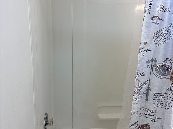 3rd image of 9 Washington St APT 1